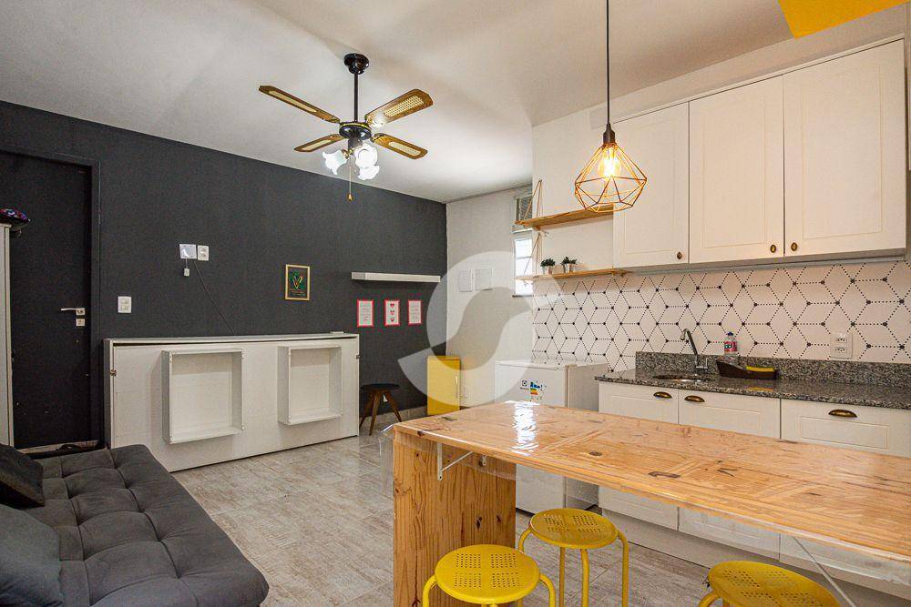 Casa à venda com 3 quartos, 150m² - Santa Rosa,Niterói