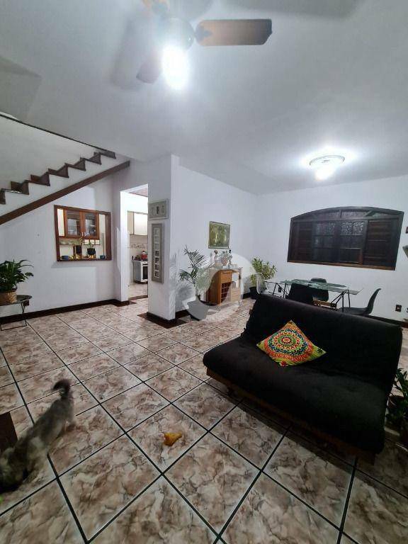 Casa à venda com 2 quartos, 106m² - Fonseca,Niterói