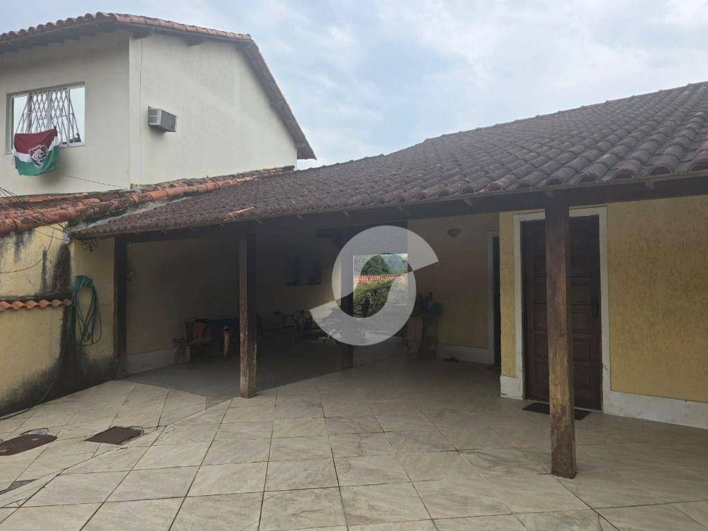 Casa à venda com 3 quartos, 115m² - Maria Paula,Niterói