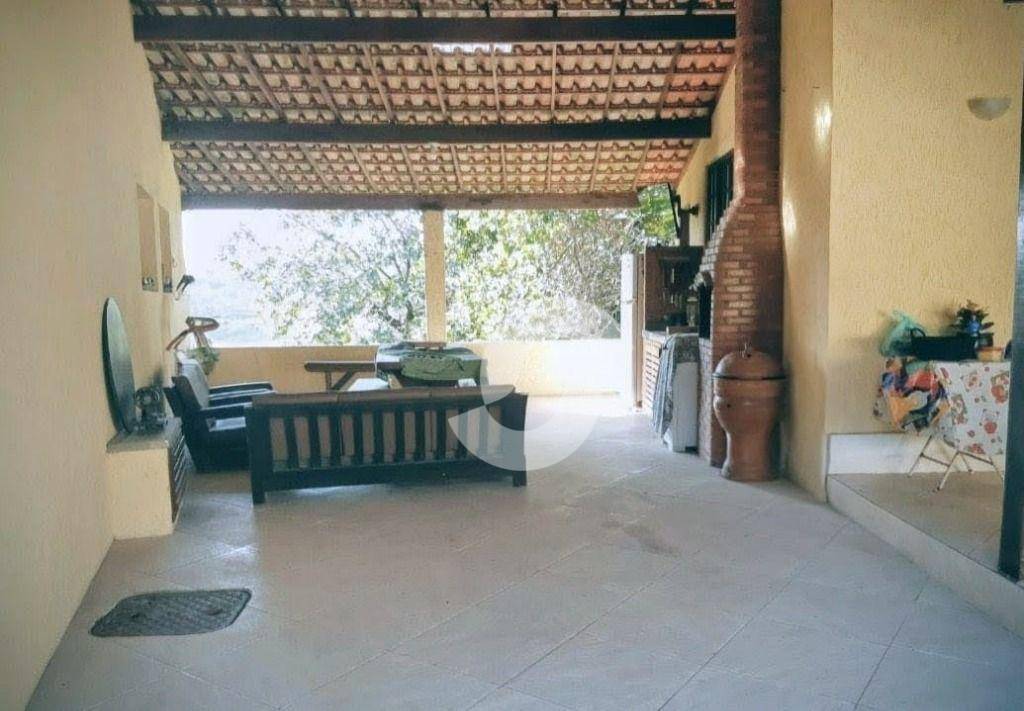 Casa à venda com 3 quartos, 115m² - Maria Paula,Niterói