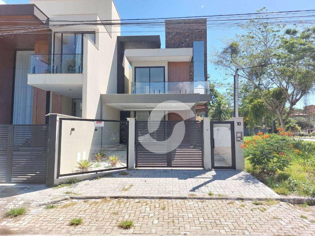 Casa à venda com 4 quartos, 230m² - Camboinhas,Niterói
