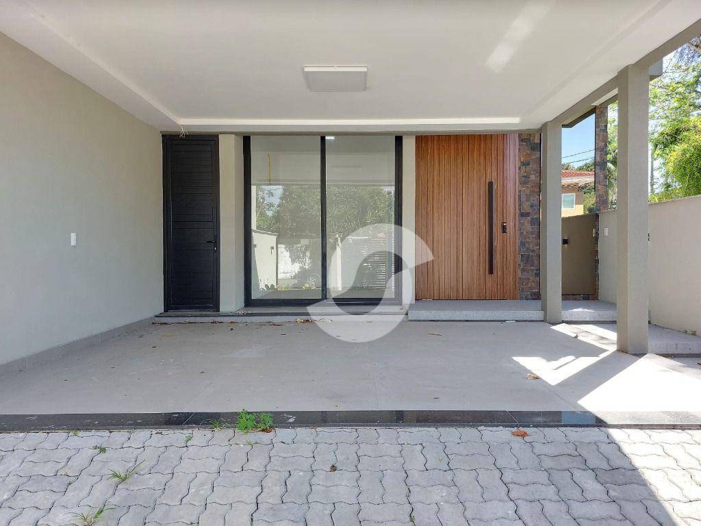 Casa à venda com 4 quartos, 230m² - Camboinhas,Niterói