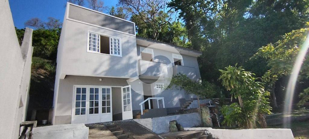 Casa à venda com 3 quartos, 128m² - Itaipu,Niterói