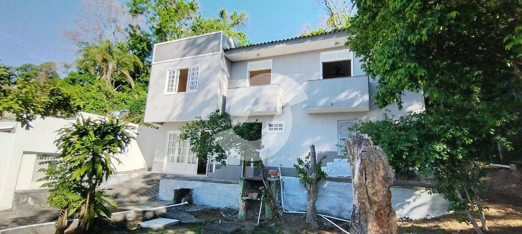 Casa à venda com 3 quartos, 128m² - Itaipu,Niterói