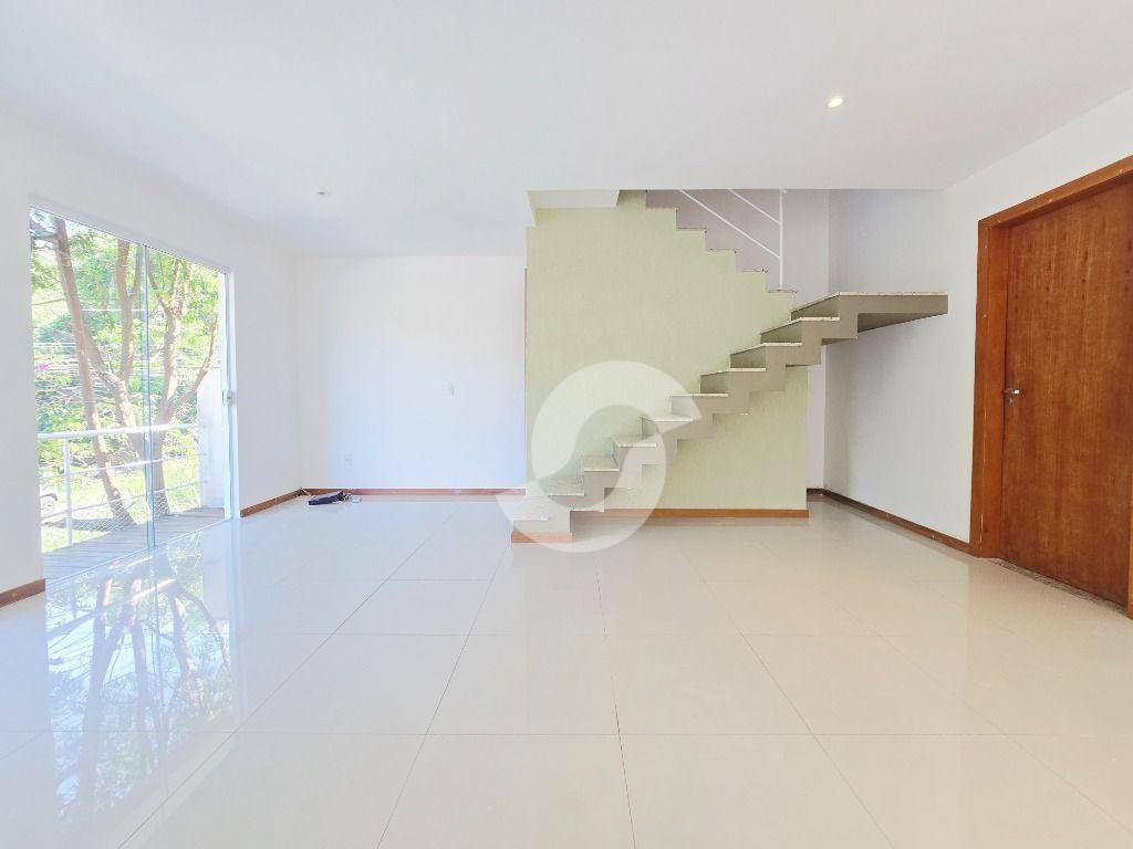 Casa à venda com 3 quartos, 170m² - Vila Progresso,Niterói