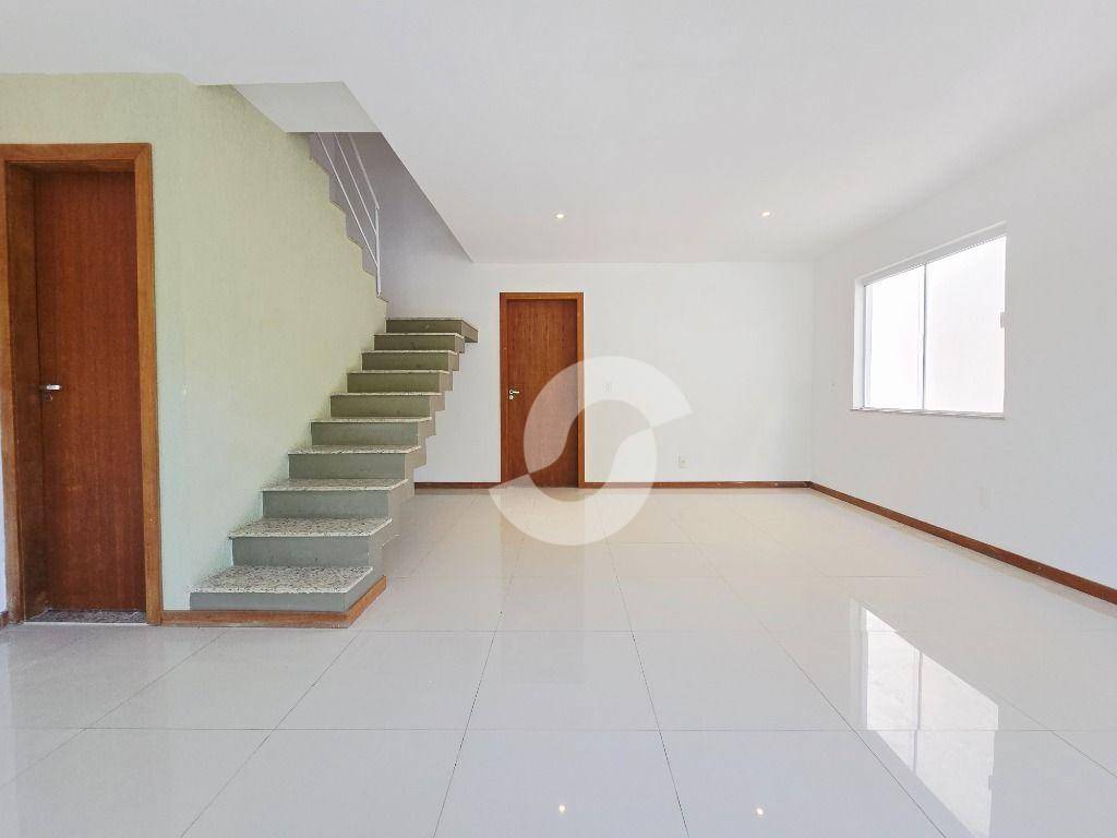 Casa à venda com 3 quartos, 170m² - Vila Progresso,Niterói