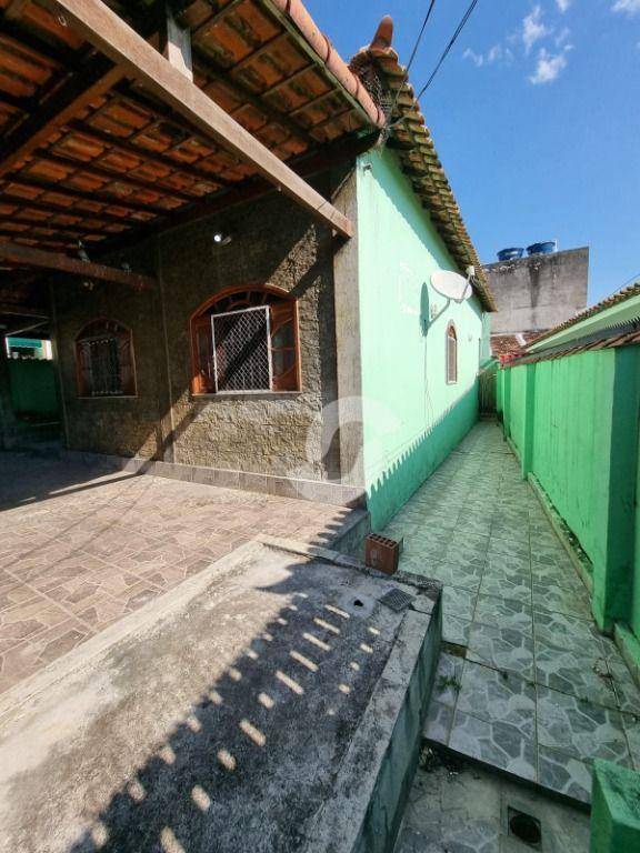  - Casa com 3 dormitórios à venda, 420 m² por R$ 750.000,00 - Barreto - Niterói/RJ