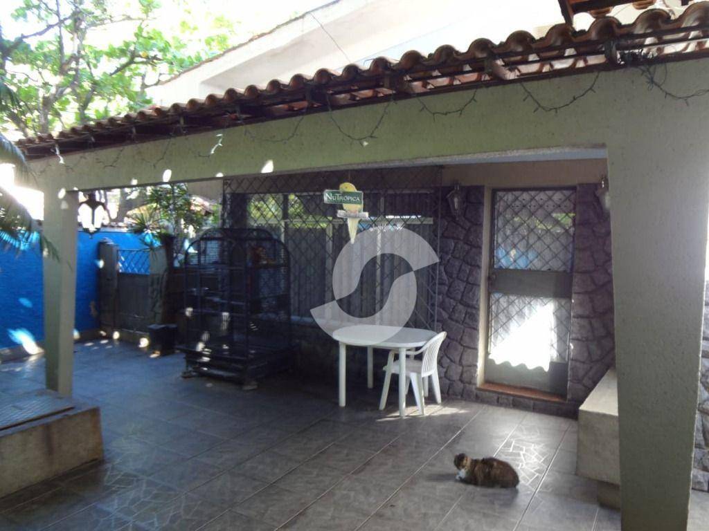 - Casa com 6 dormitórios à venda, 380 m² por R$ 2.251.000,00 - São Francisco - Niterói/RJ