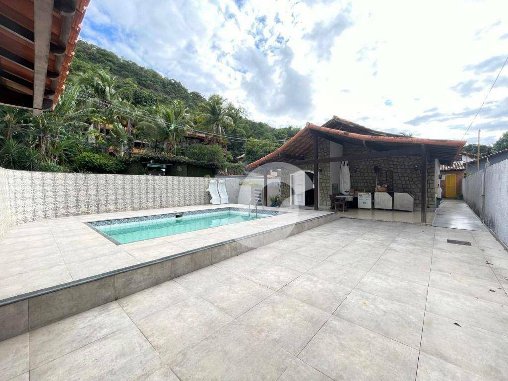 Casa à venda com 4 quartos, 360m² - Santo Antônio,Niterói