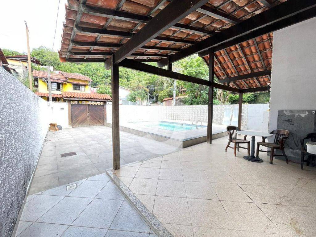  - Casa com 4 dormitórios à venda, 360 m² por R$ 700.000,00 - Santo Antônio - Niterói/RJ