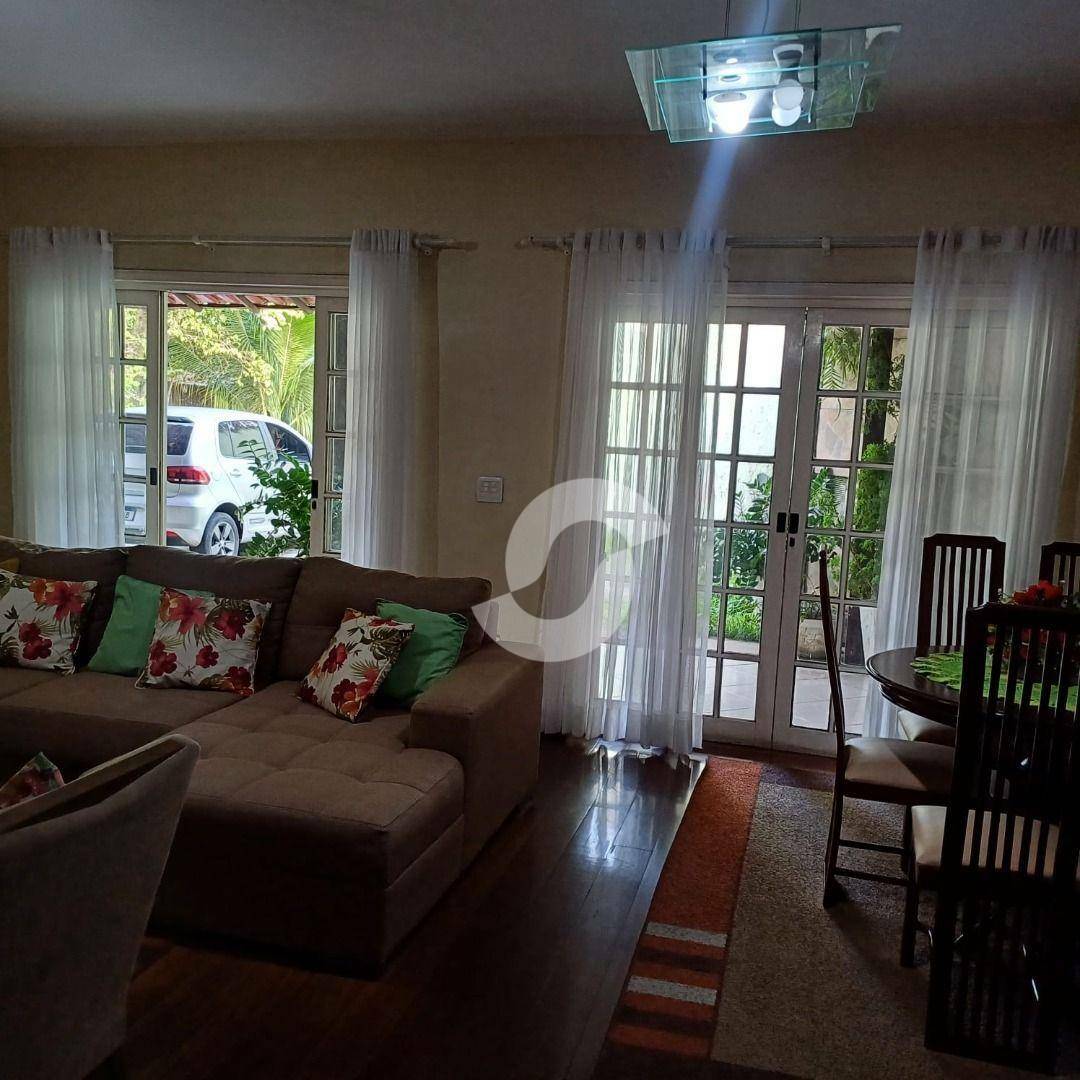 Casa à venda com 4 quartos, 471m² - São Francisco,Niterói