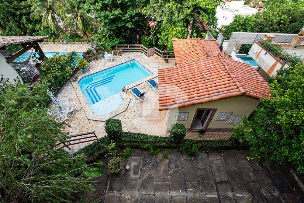Casa à venda com 4 quartos, 227m² - Engenho do Mato,Niterói