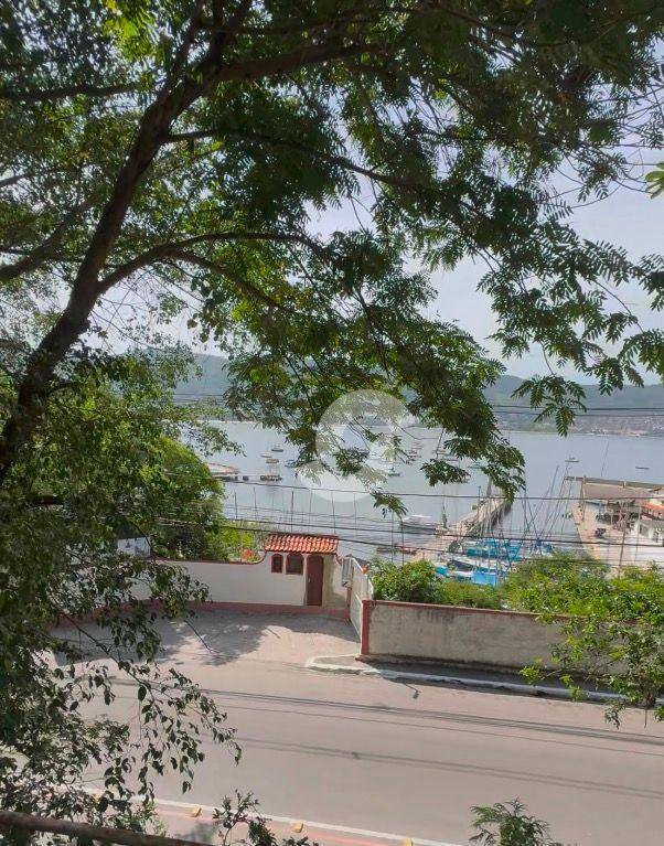 Casa à venda com 3 quartos, 308m² - São Francisco,Niterói