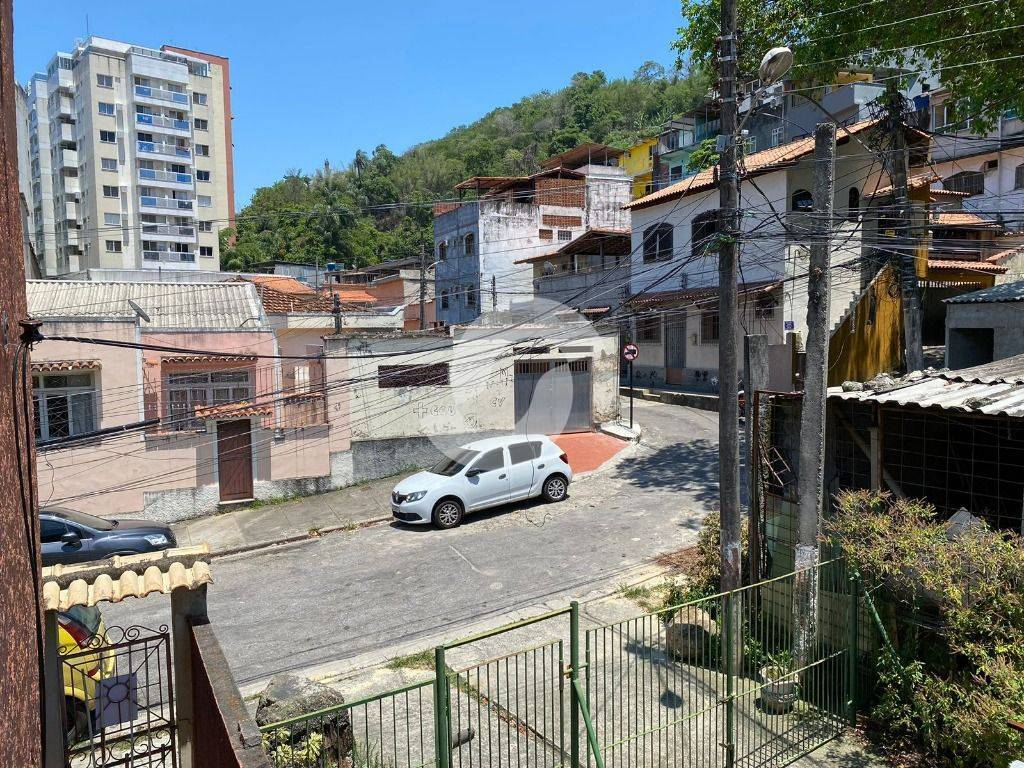  - Casa com 6 dormitórios à venda, 90 m² por R$ 600.000,00 - Santa Rosa - Niterói/RJ