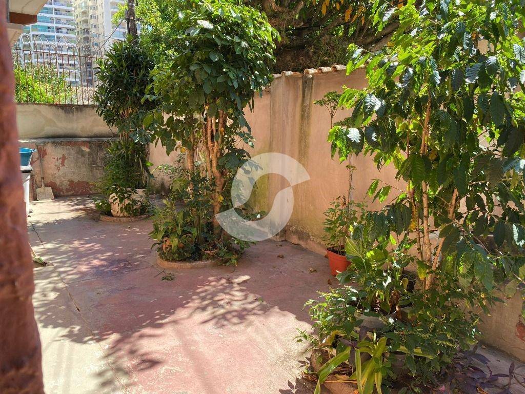 Casa à venda com 6 quartos, 90m² - Santa Rosa,Niterói