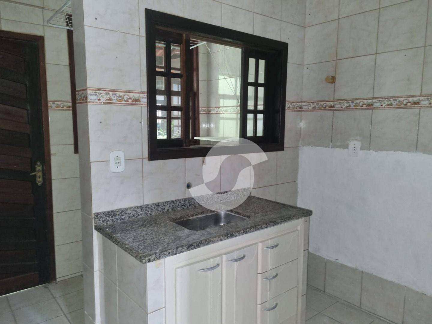  - Casa com 2 dormitórios à venda, 95 m² por R$ 235.000,00 - Sape - Niterói/RJ