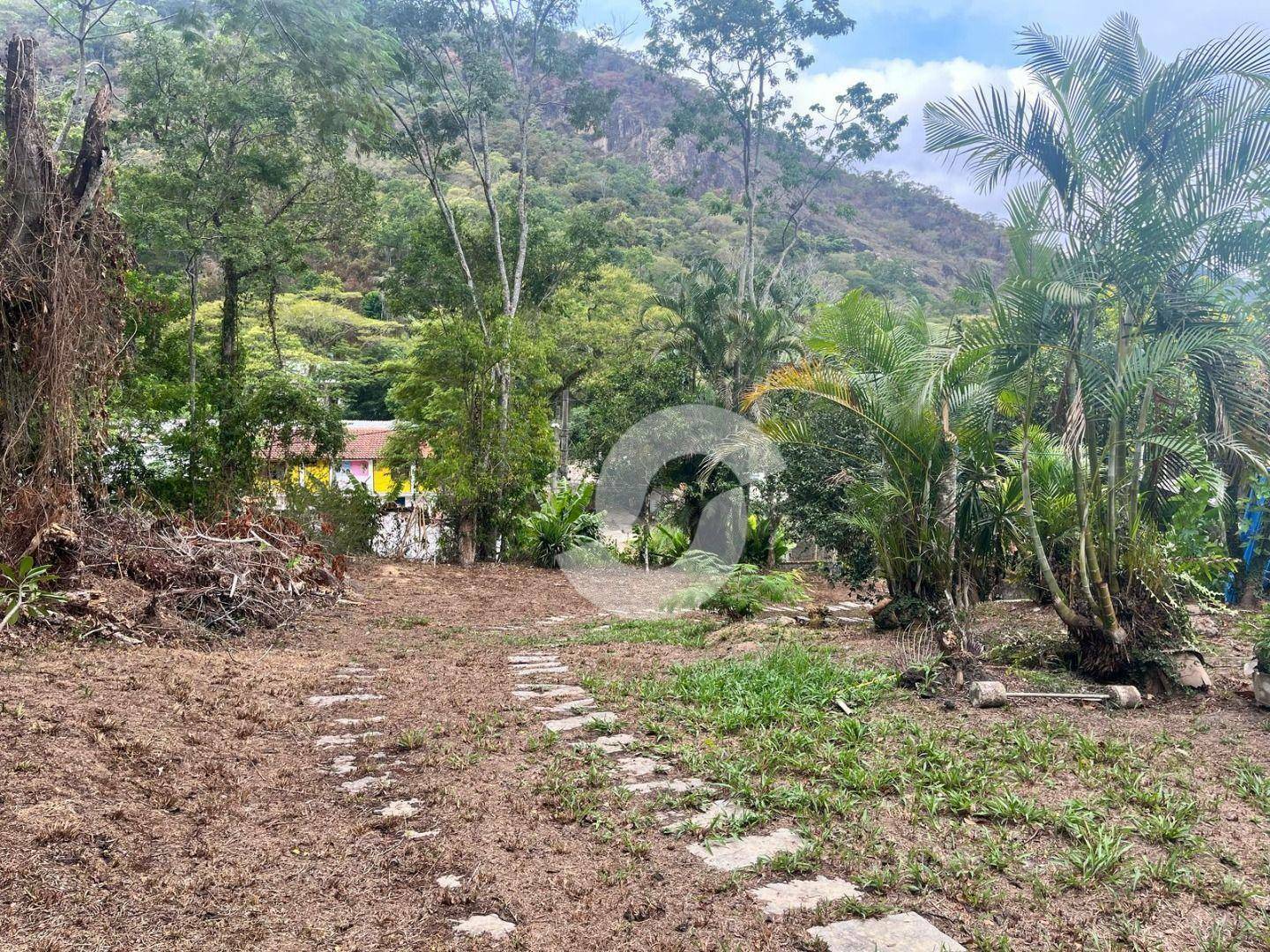 Casa à venda com 1 quarto, 290m² - Itaipu,Niterói