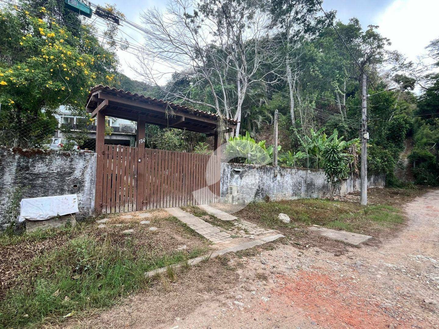  - Casa com 1 dormitório à venda, 290 m² por R$ 1.800.000,00 - Itaipu - Niterói/RJ