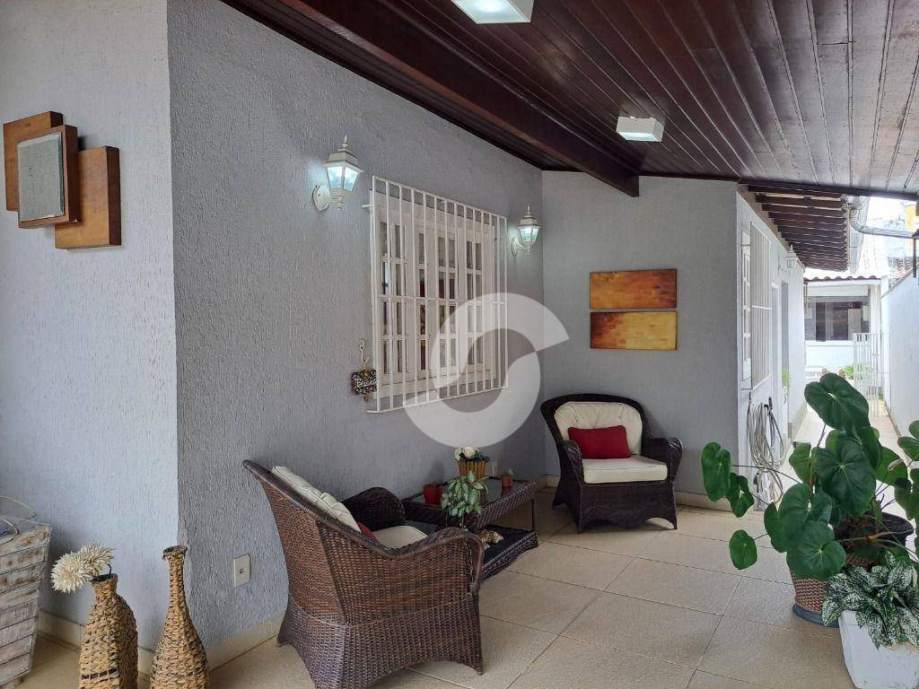 Casa à venda com 3 quartos, 200m² - Santo Antônio,Niterói