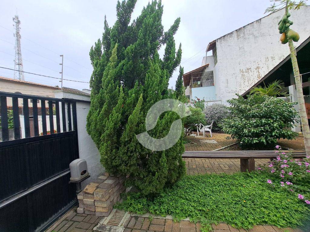 Casa à venda com 3 quartos, 200m² - Santo Antônio,Niterói