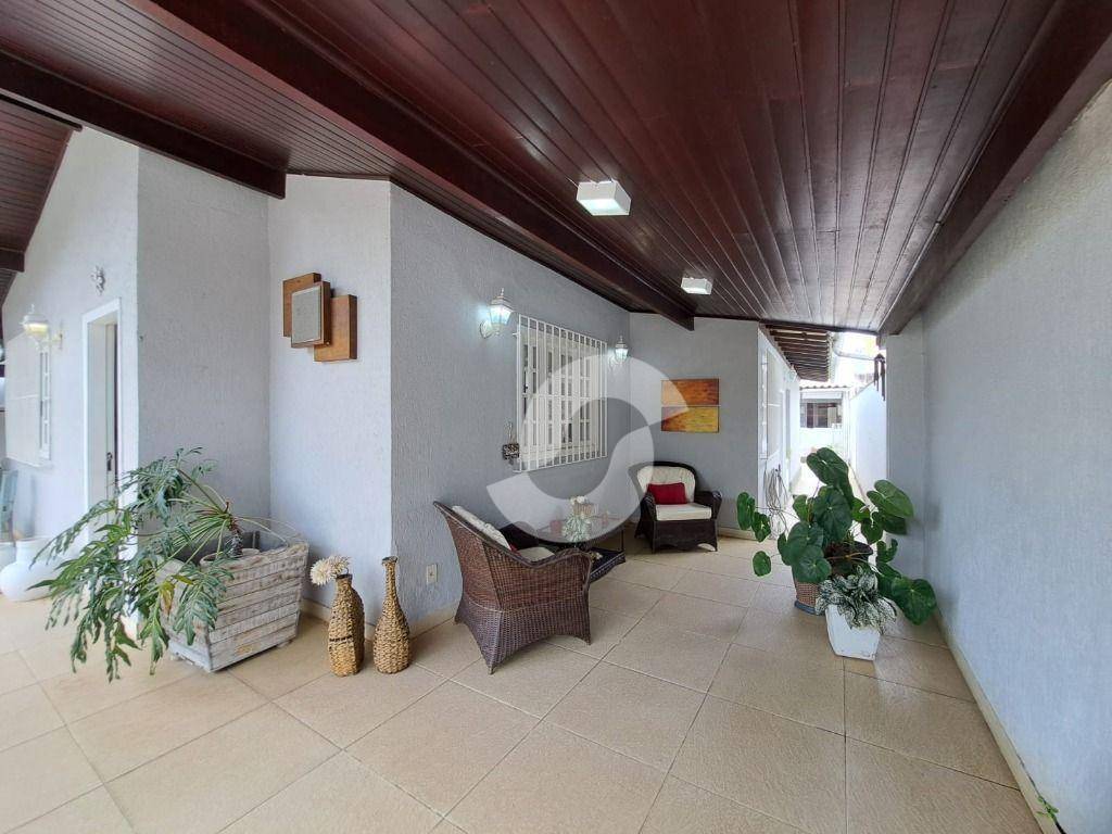 Casa à venda com 3 quartos, 200m² - Santo Antônio,Niterói