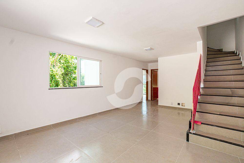 Casa à venda com 4 quartos, 480m² - Itaipu,Niterói