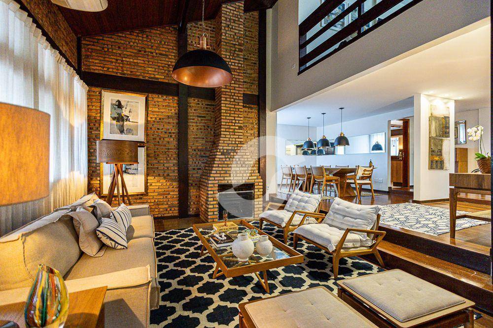 Casa à venda com 3 quartos, 700m² - Vila Progresso,Niterói