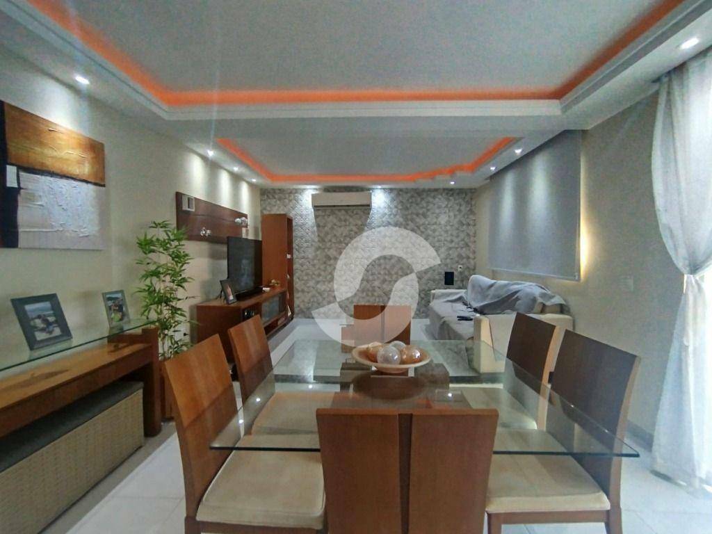  - Casa com 3 dormitórios à venda, 244 m² por R$ 1.070.000,00 - Piratininga - Niterói/RJ
