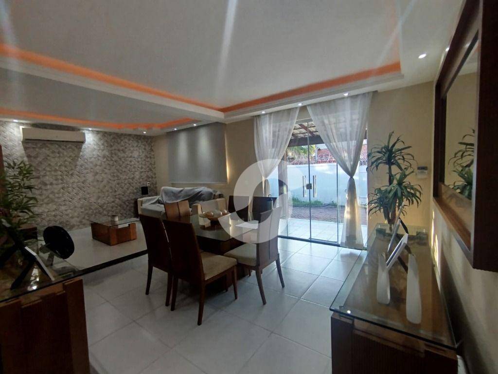 Casa à venda com 3 quartos, 244m² - Piratininga,Niterói