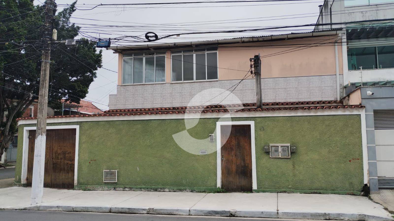 Casa à venda com 3 quartos, 143m² - Barreto,Niterói