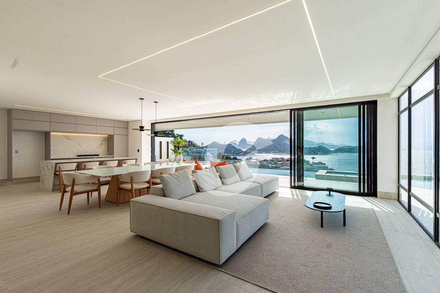 Casa à venda com 4 quartos, 750m² - Charitas,Niterói