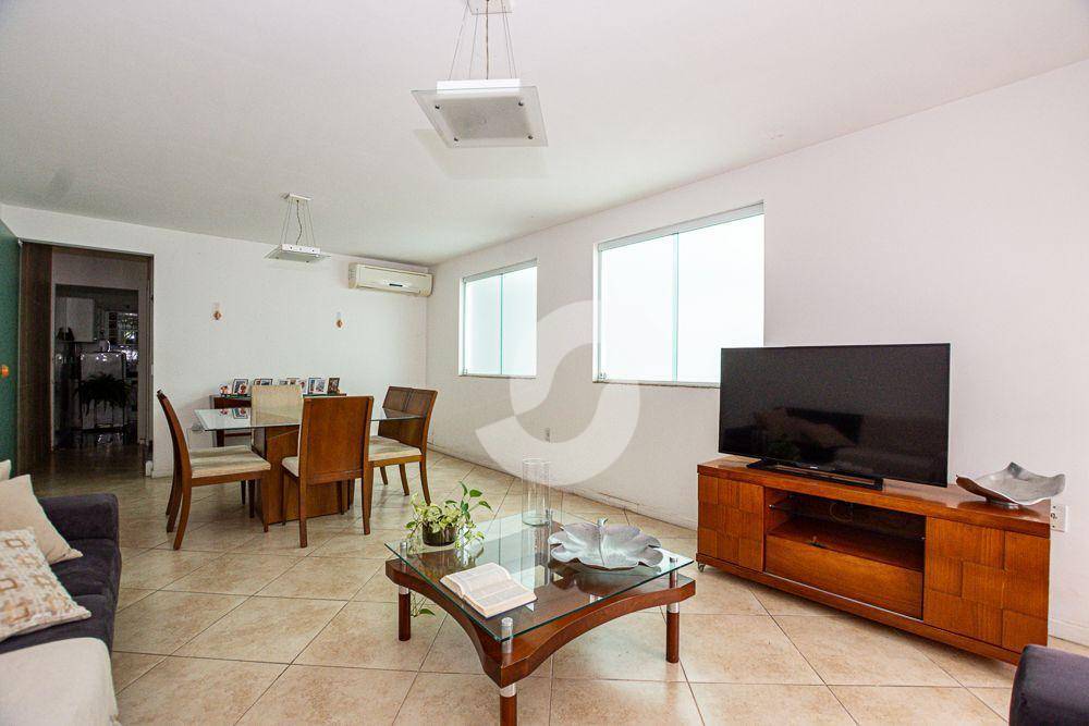  - Casa com 4 dormitórios à venda, 412 m² por R$ 1.950.000,00 - São Francisco - Niterói/RJ