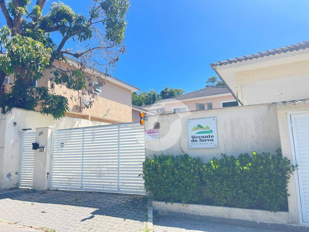  - Casa com 2 dormitórios à venda, 75 m² por R$ 420.000,00 - Engenho do Mato - Niterói/RJ