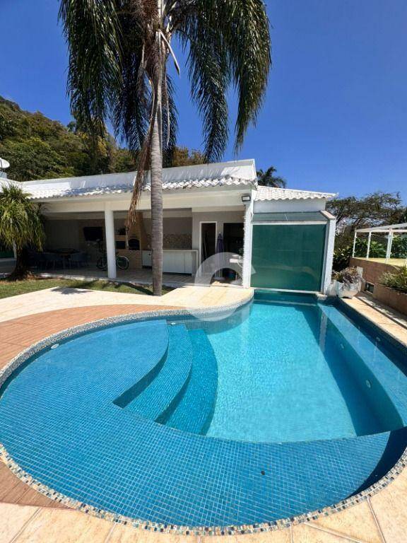  - Casa à venda, 450 m² por R$ 2.300.000,00 - Itaipu - Niterói/RJ