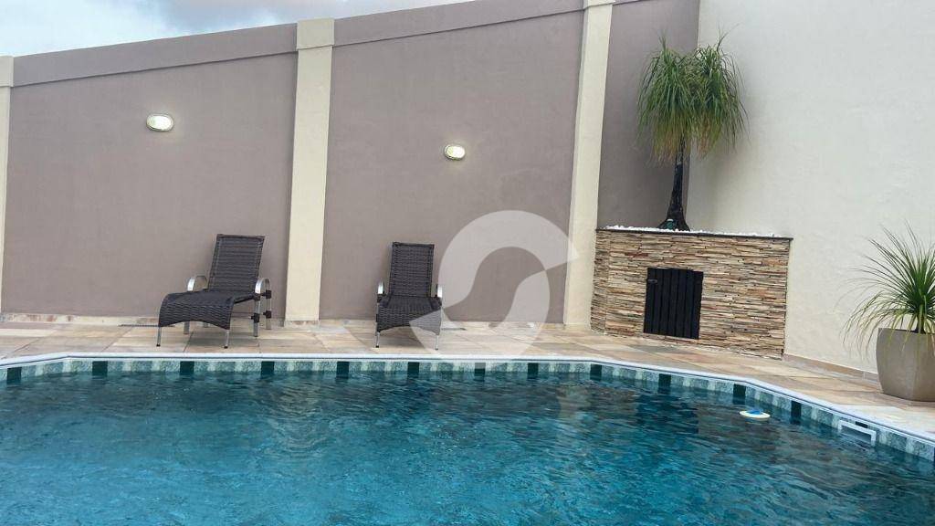 Casa à venda com 2 quartos, 230m² - Serra Grande,Niterói