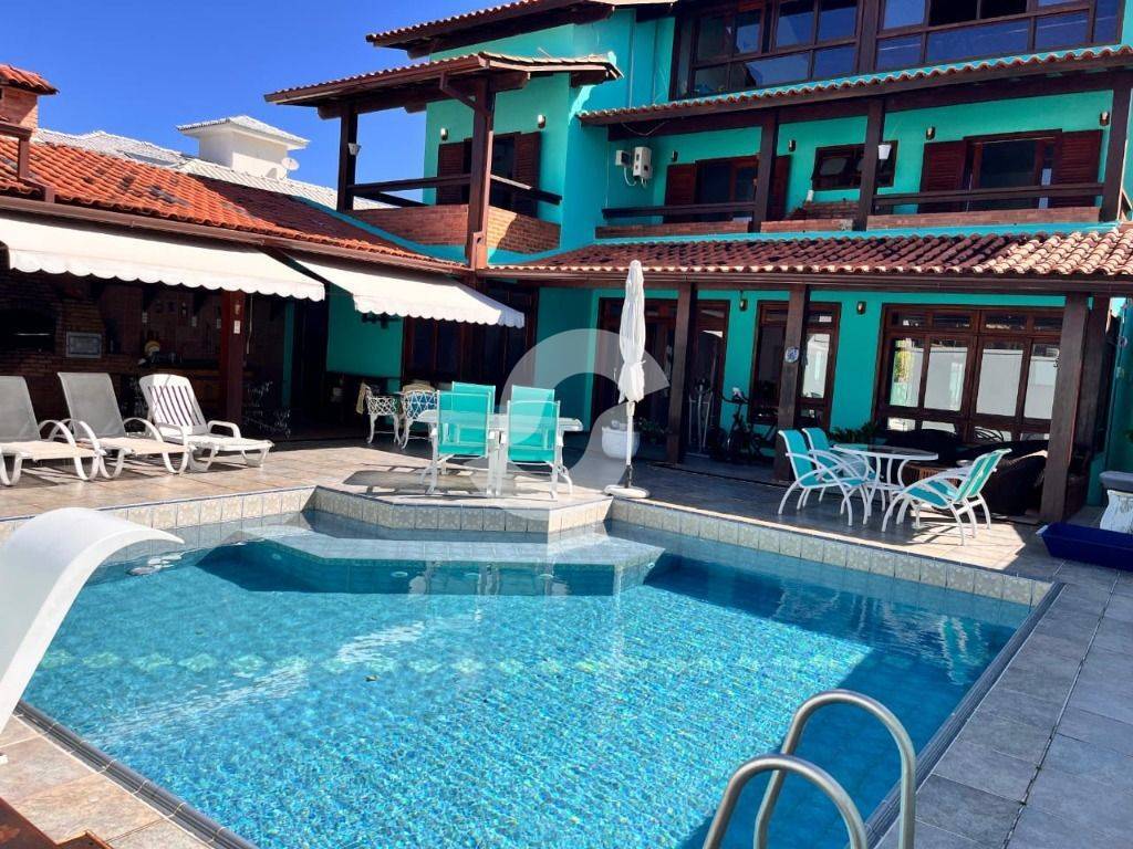 Casa à venda com 5 quartos, 156m² - Camboinhas,Niterói
