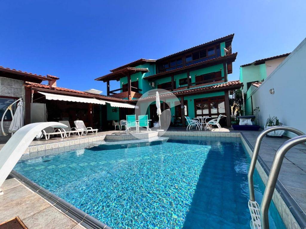Casa à venda com 5 quartos, 156m² - Camboinhas,Niterói