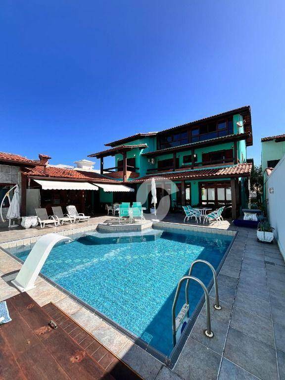 Casa à venda com 5 quartos, 156m² - Camboinhas,Niterói