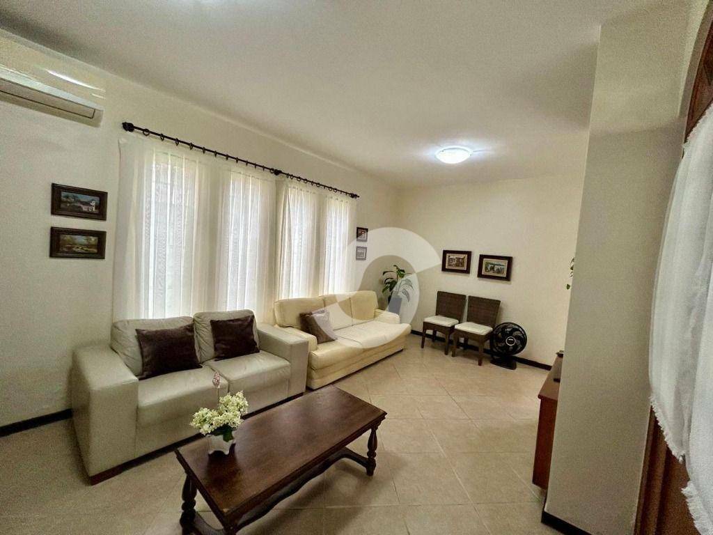 Casa à venda com 3 quartos, 192m² - Piratininga,Niterói