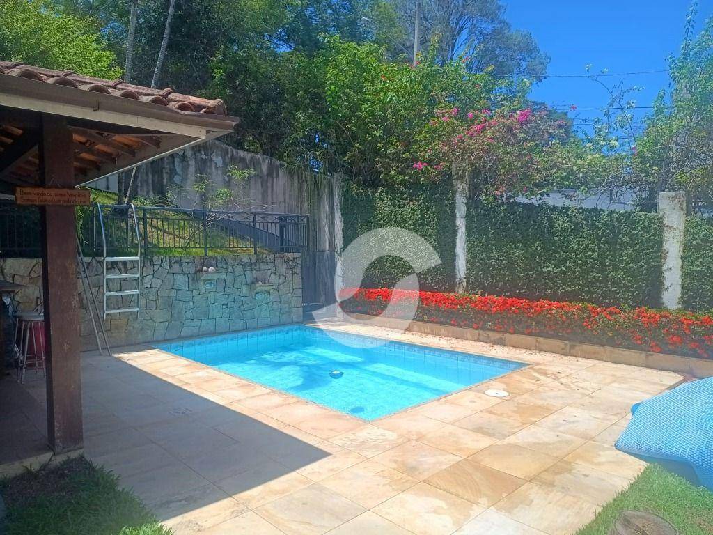 Casa à venda com 4 quartos, 174m² - Maravista,Niterói