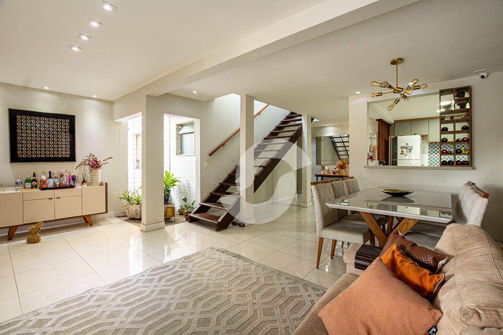 Casa à venda com 3 quartos, 280m² - Serra Grande,Niterói