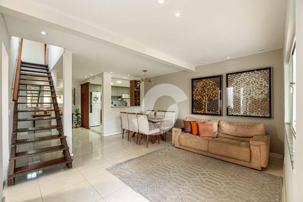 Casa à venda com 3 quartos, 280m² - Serra Grande,Niterói
