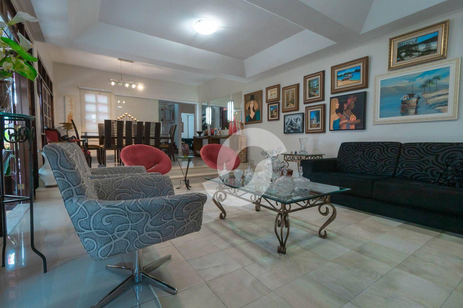 Casa à venda com 4 quartos, 500m² - São Francisco,Niterói