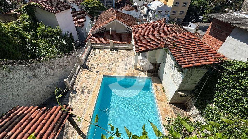 Casa à venda com 7 quartos, 430m² - Ingá,Niterói