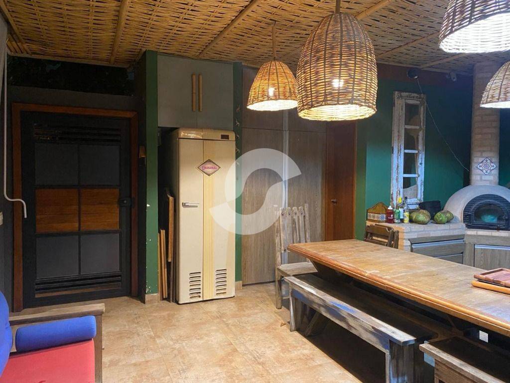 Casa à venda com 3 quartos, 150m² - Piratininga,Niterói