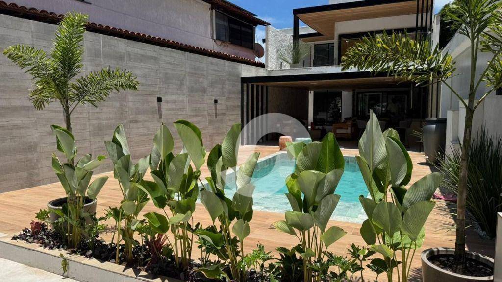Casa à venda com 3 quartos, 300m² - Itaipu,Niterói