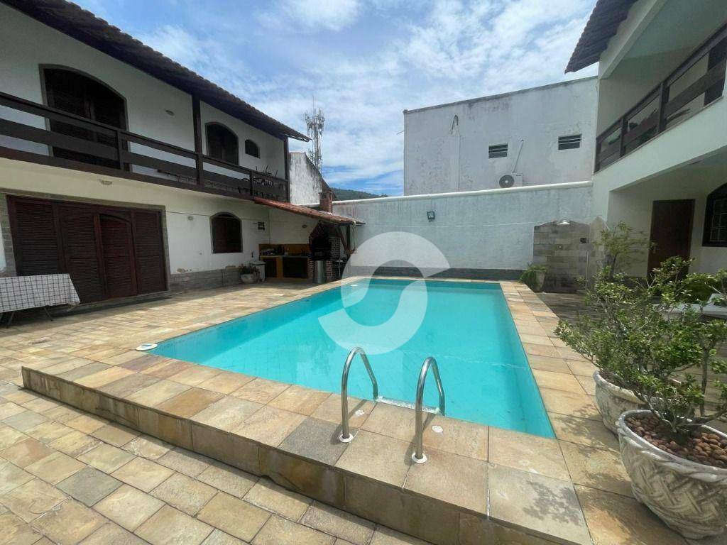 Casa à venda com 5 quartos, 380m² - Piratininga,Niterói