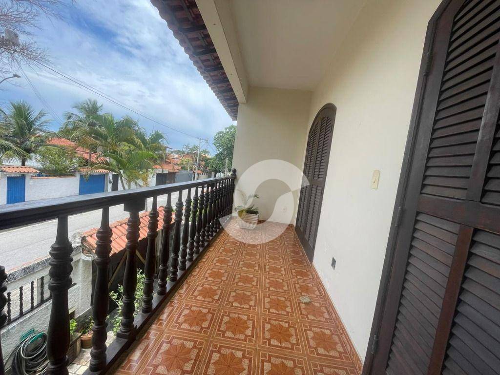 Casa à venda com 5 quartos, 380m² - Piratininga,Niterói