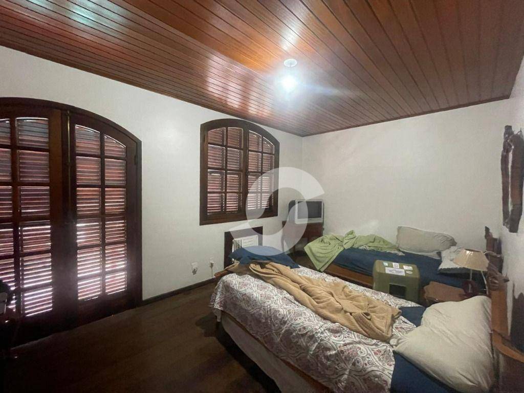  - Casa à venda, 380 m² por R$ 2.000.000,00 - Piratininga - Niterói/RJ