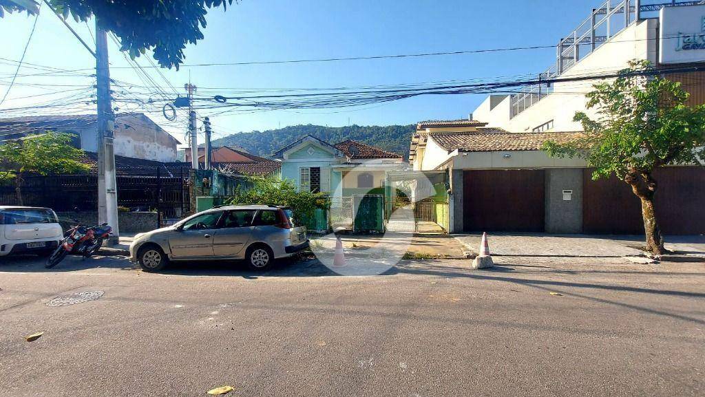 Casa à venda com 2 quartos, 126m² - São Francisco,Niterói